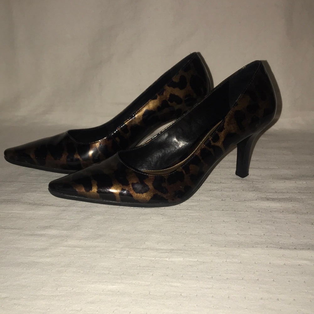 Antonio Melani Leopard Print Patent Leather Heels - Size 6 1/2